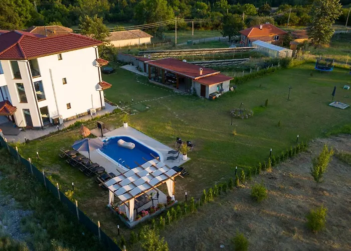 гардения 别墅 Kamburovo